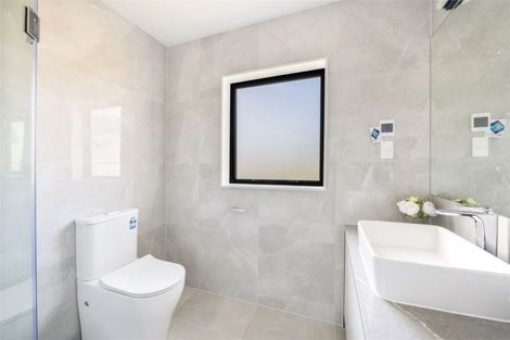 Photo of property in 75 Tir Conaill Avenue, Flat Bush, Auckland, 2019