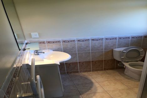 Photo of property in 10 Brookwood Drive, Henderson, Auckland, 0612