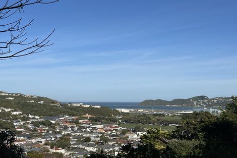 Photo of property in 17a Seatoun Heights Road, Miramar, Wellington, 6022
