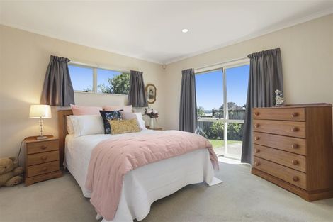 Photo of property in 7 Richfield Crescent, Westgate, Auckland, 0614