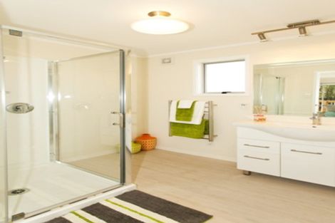 Photo of property in 47a Riverside Road, Orewa, 0931