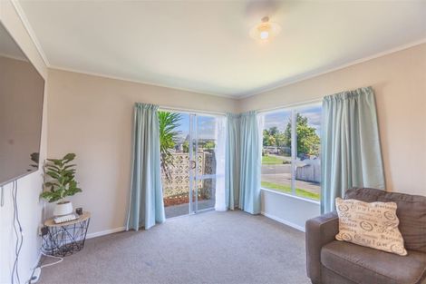 Photo of property in 16 Guildford Street, Tamatea, Napier, 4112
