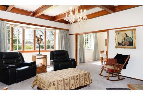 Photo of property in 17 Rhodes Street, Waimate, 7924