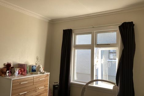 Photo of property in 118 Larnach Road, Vauxhall, Dunedin, 9013