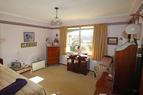 Photo of property in 4 Brent Street, South Hill, Oamaru, 9400