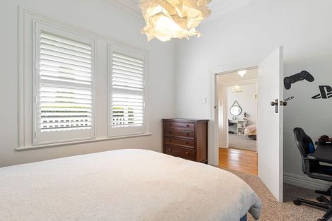 Photo of property in 17 Perrin Place, Kelvin Grove, Palmerston North, 4414