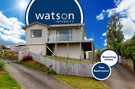 Photo of property in 24 Lydia Place, Kelvin Grove, Palmerston North, 4414