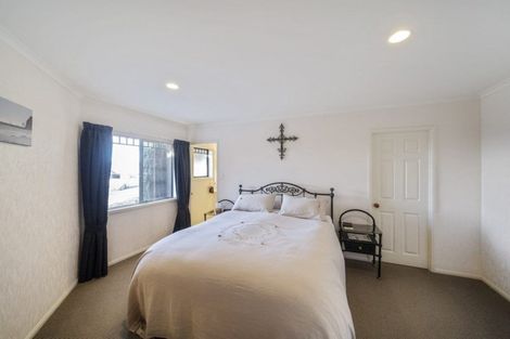 Photo of property in 6a Ashmore Drive, Frankleigh Park, New Plymouth, 4310