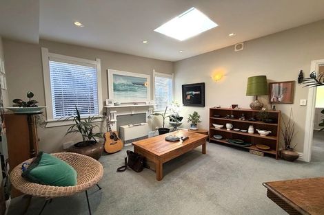 Photo of property in 8 Miro Street, Eastbourne, Lower Hutt, 5013