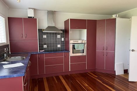 Photo of property in 757 East Coast Road, Northcross, Auckland, 0630