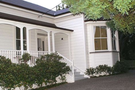 Photo of property in 11 Maritime Terrace, Birkenhead, Auckland, 0626