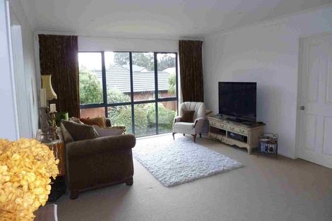 Photo of property in 28 Kinsella Crescent, Aidanfield, Christchurch, 8025