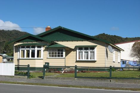 Photo of property in 13 Moorhouse Street, Ross, 7812