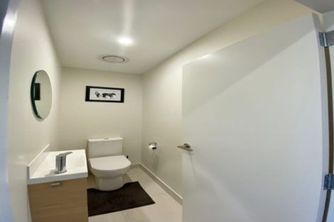 Photo of property in 82 Flat Bush School Road, Flat Bush, Auckland, 2019