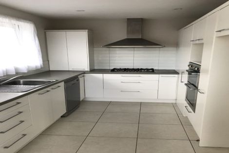 Photo of property in 33 Fern Drive, Halswell, Christchurch, 8025