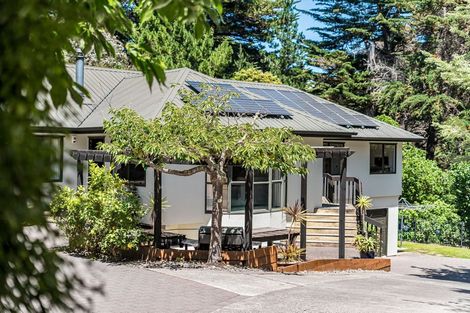 Photo of property in 4 Joseph Banks Drive, Whitby, Porirua, 5024