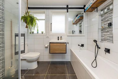 Photo of property in 3 Gifford Road, Papatoetoe, Auckland, 2025