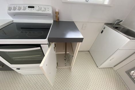 Photo of property in 2/8 Bowling Avenue, Epsom, Auckland, 1023