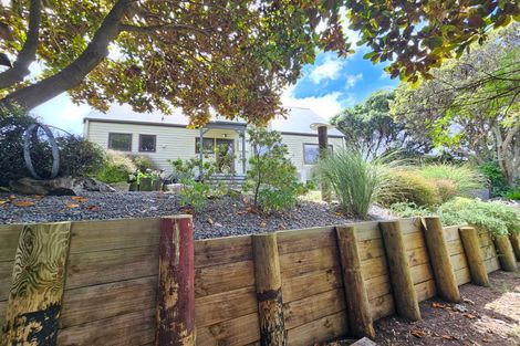 Photo of property in 81 Renown Road, Raumati South, Paraparaumu, 5032