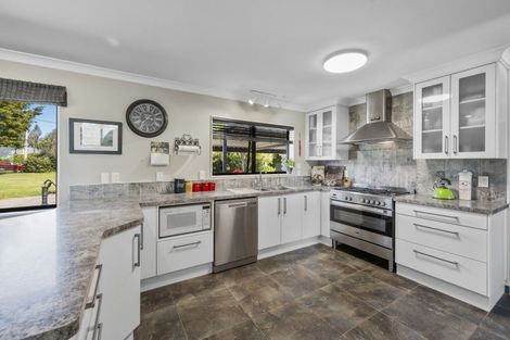 Photo of property in 13 The Loop, Meeanee, Napier, 4110