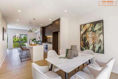 Photo of property in 37 Lawson Creek Street, Massey, Auckland, 0614