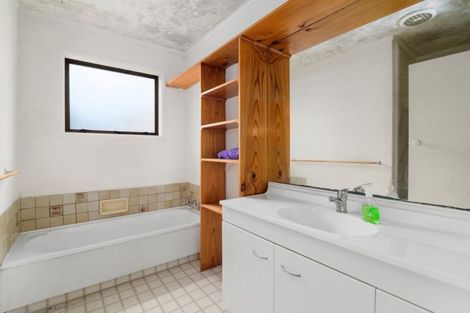 Photo of property in 20 Pohutukawa Drive, Owhata, Rotorua, 3010