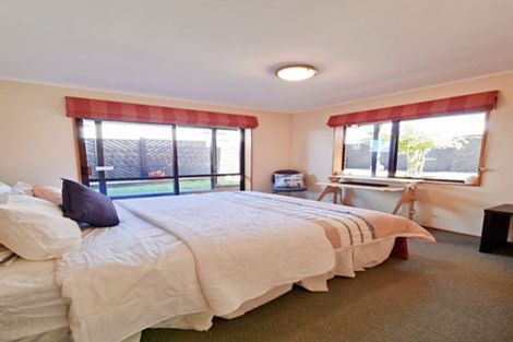 Photo of property in 1/11 Faulkner Road, Northcote Point, Auckland, 0627