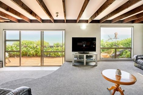 Photo of property in 1 Haunui Way, Pukerua Bay, 5026