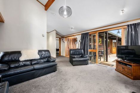 Photo of property in 76 Kairimu Street, Stokes Valley, Lower Hutt, 5019