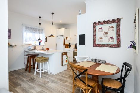 Photo of property in 5a Camden Street, Feilding, 4702