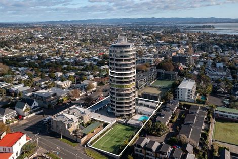 Photo of property in Shangri La Apartments, 10/97 Jervois Road, Herne Bay, Auckland, 1011