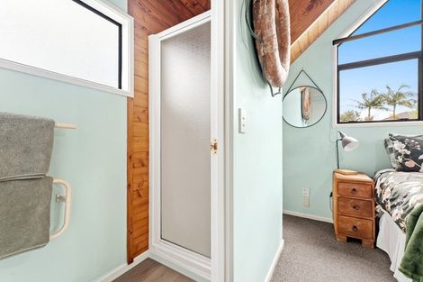 Photo of property in 32 Castaway Place, Gulf Harbour, Whangaparaoa, 0930