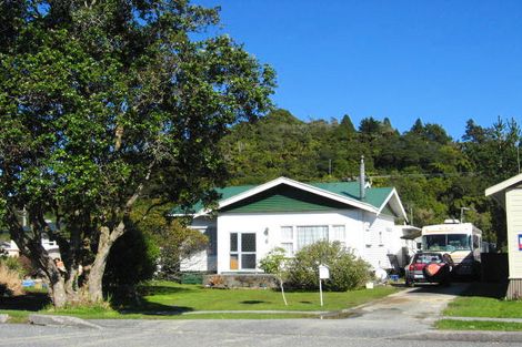 Photo of property in 52 Marsden Road, Greymouth, 7805