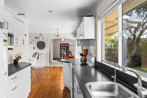 Photo of property in 13 Eton Street, Taradale, Napier, 4112