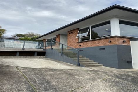 Photo of property in 2/97 Moore Street, Hillcrest, Auckland, 0627