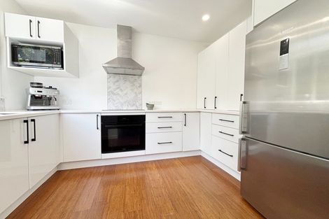 Photo of property in 108 Dyers Pass Road, Cashmere, Christchurch, 8022