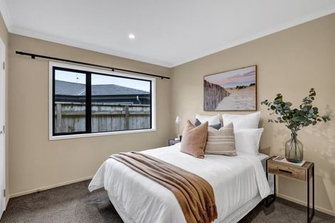 Photo of property in 40 Fernbrook Drive, Hurworth, New Plymouth, 4310