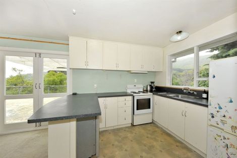 Photo of property in 19 Flinders Road, Heathcote Valley, Christchurch, 8022
