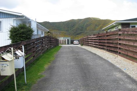 Photo of property in 2/294 Wellington Road, Wainuiomata, Lower Hutt, 5014