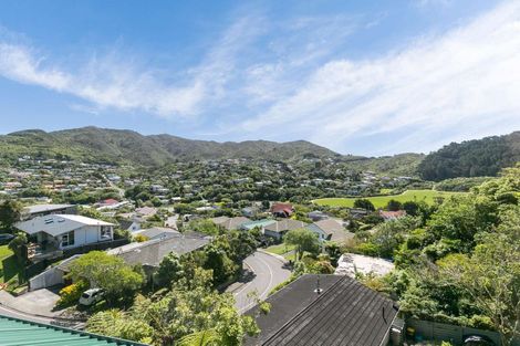 Photo of property in 23 Woodhouse Avenue, Karori, Wellington, 6012