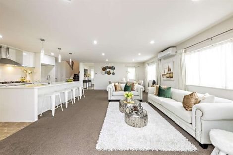 Photo of property in 382 Ormiston Road, Flat Bush, Auckland, 2019