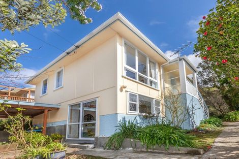 Photo of property in 6 Aparangi Crescent, Elsdon, Porirua, 5022