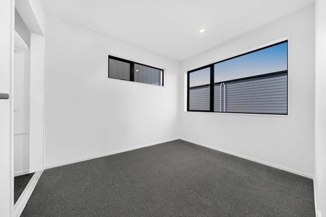 Photo of property in 22 Whare Kauri Road, Papakura, 2110