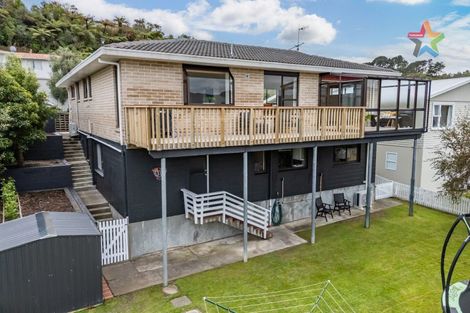 Photo of property in 4 Gainsborough Grove, Belmont, Lower Hutt, 5010