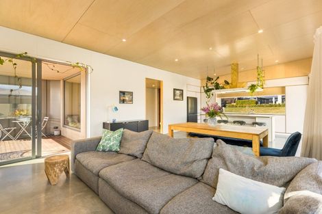 Photo of property in 6 Pounamu Avenue, Albert Town, Wanaka, 9305