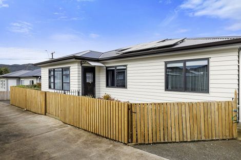 Photo of property in 139b Wainuiomata Road, Wainuiomata, Lower Hutt, 5014