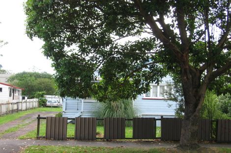 Photo of property in 2/112 St Georges Road, Avondale, Auckland, 0600