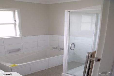 Photo of property in 102 Arahura Crescent, Waitangirua, Porirua, 5024