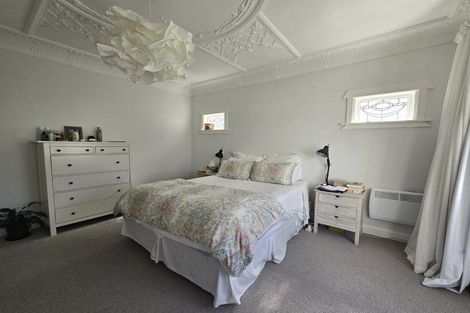 Photo of property in 202 The Parade, Island Bay, Wellington, 6023