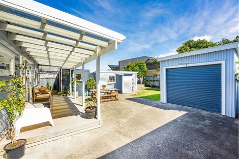Photo of property in 25 Riddlers Crescent, Petone, Lower Hutt, 5012